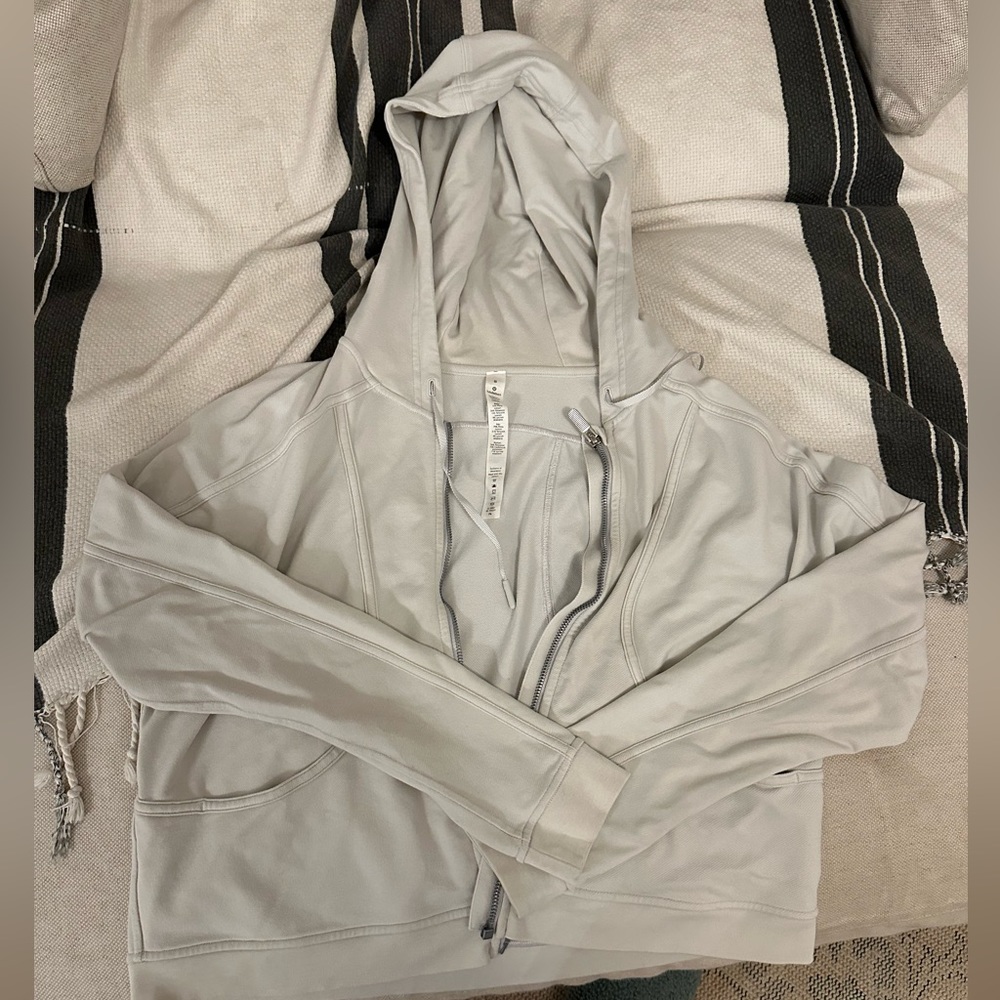 Lululemon cropped lightweight gray hoodie Sz 8